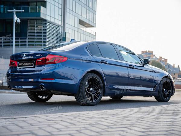 BMW 5 НА ЛИТЫХ ДИСКАХ В СТИЛЕ STYLE 826 R19 - Фото № 7