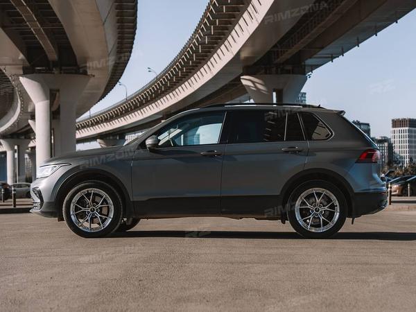VOLKSWAGEN TIGUAN НА ЛИТЫХ ДИСКАХ В СТИЛЕ VORSTEINER VFX-002 R19 - Фото № 3