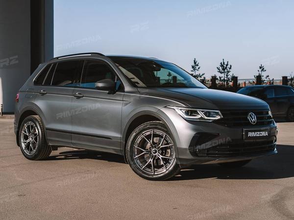 VOLKSWAGEN TIGUAN НА ЛИТЫХ ДИСКАХ В СТИЛЕ VORSTEINER VFX-002 R19 - Фото № 1