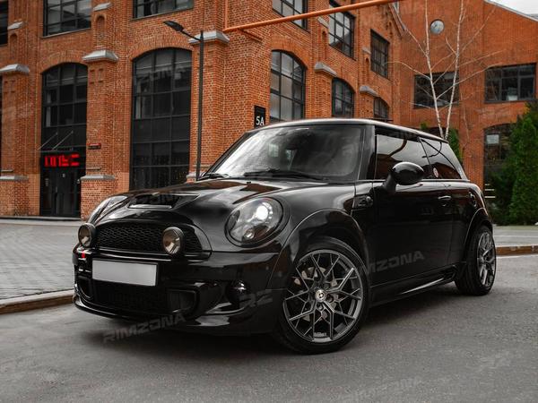 MINI COUPE НА ЛИТЫХ ДИСКАХ В СТИЛЕ HRE FF10 R17 - Фото № 1