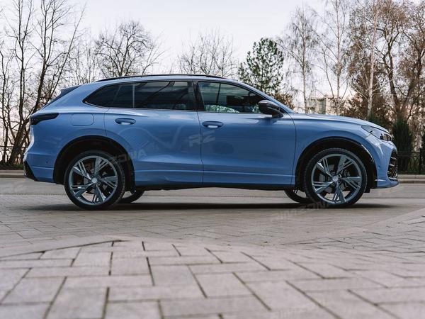 VOLKSWAGEN TIGUAN L PRO НА КОВАНЫХ ДИСКАХ В СТИЛЕ AUDI RS6 R21 - Фото № 3