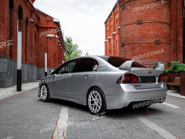 HONDA CIVIC НА ЛИТЫХ ДИСКАХ В СТИЛЕ Vossen HFX-1 R18 - Фото № 7