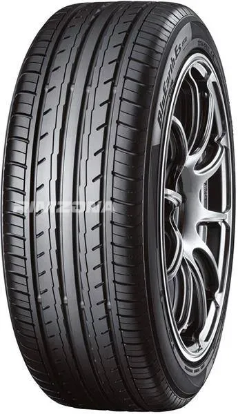 Шина YOKOHAMA BLUEARTH ES32 215/55 R16 97V