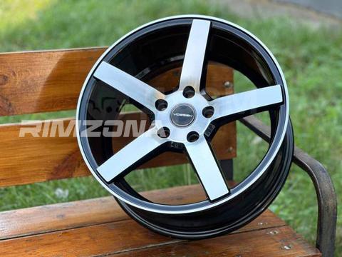 Литой диск В СТИЛЕ VOSSEN CV3 R17 7.5J 5x114.3 ET35 dia 73.1