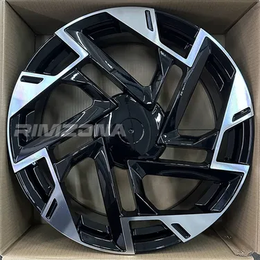 Литой диск POWCAN BK1223 R18 7.5J 5x114.3 ET51 dia 67.1
