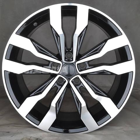 Литой диск POWCAN BK5333 R20 8.5J 5x112 ET38 dia 66.6