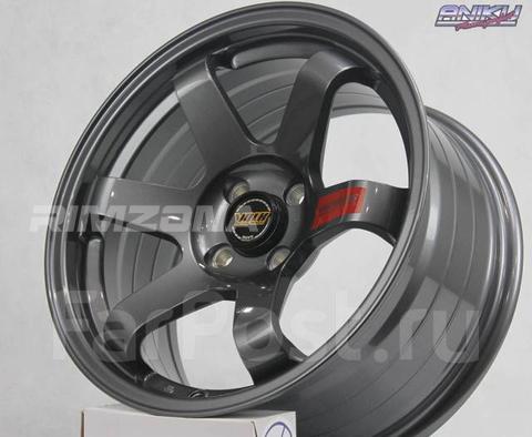 Литой диск RAYS 1352 R16 8J 4x100 ET28 dia 73.1