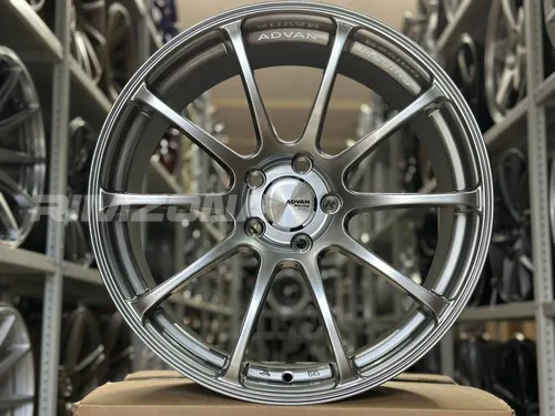 Литой диск ADVAN RS R19 9.5J 5x114.3 ET35 dia 73.1