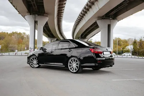 Литой диск В СТИЛЕ VOSSEN CVT R16 6J 4x100 ET35 dia 73.1 - Фото вживую на авто №4