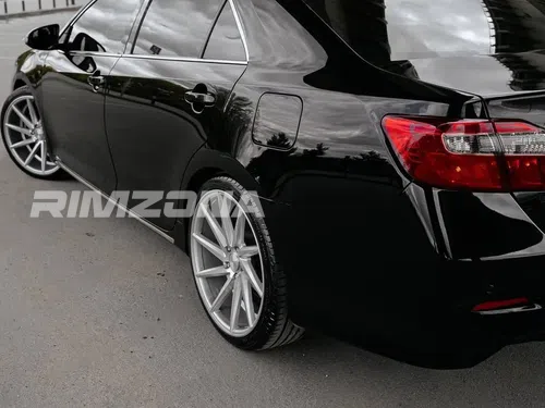 Литой диск В СТИЛЕ VOSSEN CVT R16 6J 4x100 ET35 dia 73.1 - Фото вживую на авто №6
