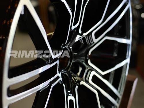 Литой диск REPLIKA BU LUMMA R19 8.5J 5x112 ET30 dia 66.6 - Фото вживую №6