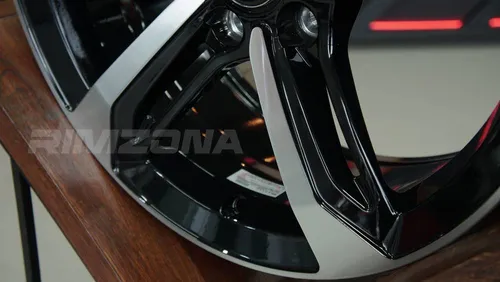 Литой диск В стиле Audi Rotor2 R18 8J 5x112 ET35 dia 66.6 - Фото вживую №7