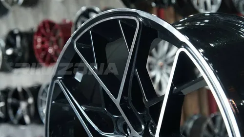 Литой диск HRE FF10 R15 6.5J 4x100 ET35 dia 67 - Фото вживую №4