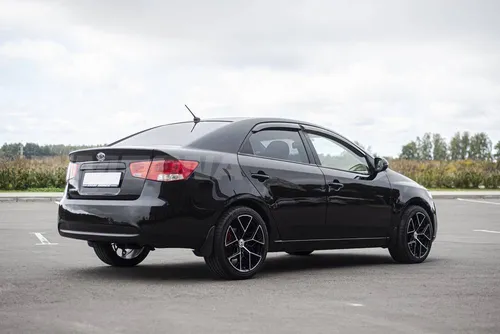 Литой диск HRE FF10 R15 6.5J 4x100 ET35 dia 67 - Фото вживую на авто №3