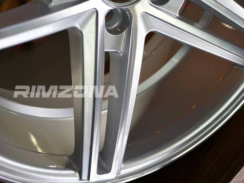Литой диск В СТИЛЕ VOSSEN CV5 R18 8J 5x113 ET38 dia 73.1 - Фото вживую №6