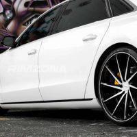 Литой диск В СТИЛЕ VOSSEN CVT R15 7J 4x100 ET35 dia 73.1 - Фото вживую на авто №4