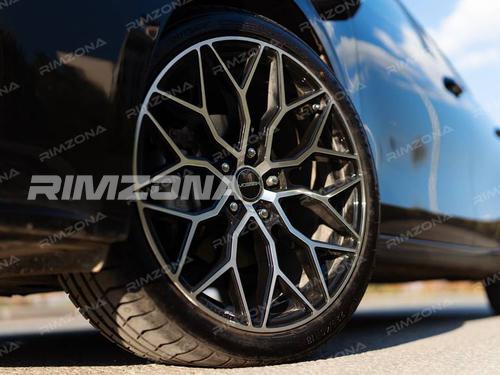 Литой диск В СТИЛЕ VOSSEN HF-2 R17 7.5J 5x114.3 ET38 dia 73.1 - Фото вживую на авто №5