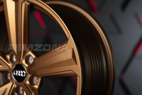 Литой диск В стиле Audi RS5 2018 R20 9J 5x112 ET35 dia 66.6 - Фото вживую №4