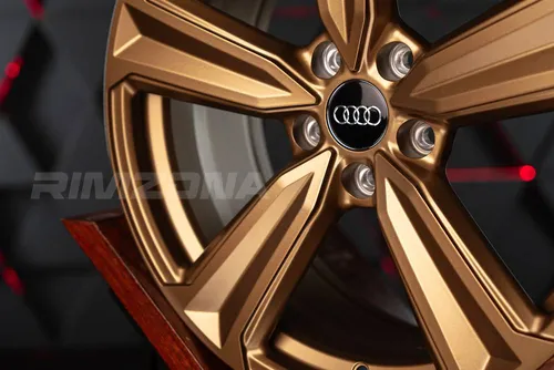 Литой диск В стиле Audi RS5 2018 R20 9J 5x112 ET35 dia 66.6 - Фото вживую №6