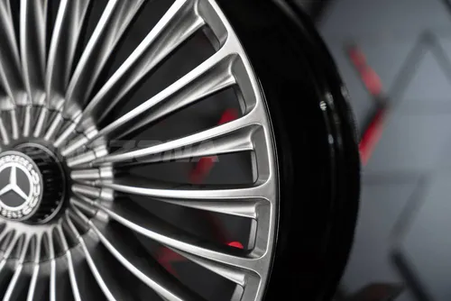 Литой диск В стиле Mercedes MAYBACH MULTISPOKE R17 7.5J 5x112 ET35 dia 66.6 - Фото вживую №9