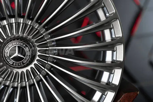 Литой диск В стиле Mercedes MAYBACH MULTISPOKE R17 7.5J 5x112 ET35 dia 66.6 - Фото вживую №8