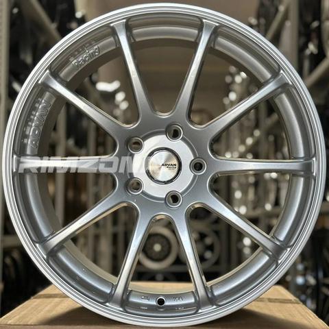 Литой диск ADVAN Racing RS R18 8/9J 5x114.3 ET30/25 dia 73.1