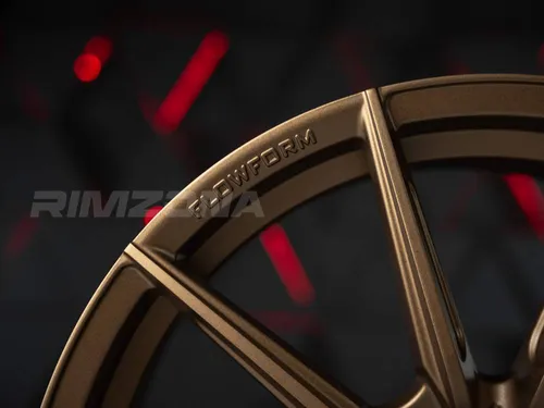 Литой диск WF CF.3-FF R17 7.5J 5x105 ET35 dia 56.6 - Фото вживую №5