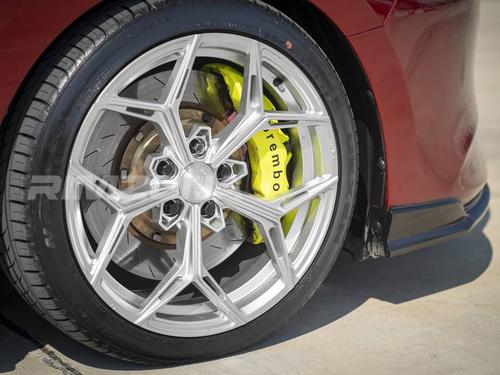 Литой диск VAGE VF-X01 R18 8J 5x114.3 ET35 dia 73.1 - Фото вживую на авто №4