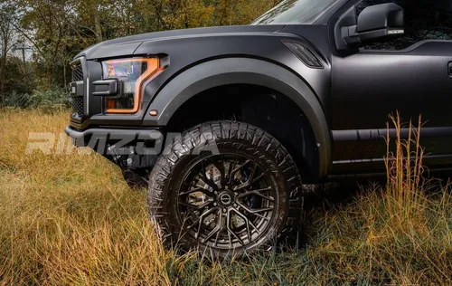 Литой диск BRIXTON PF10 R19 8.5J 5x108 ET38 dia 73.1 - Фото вживую на авто №4