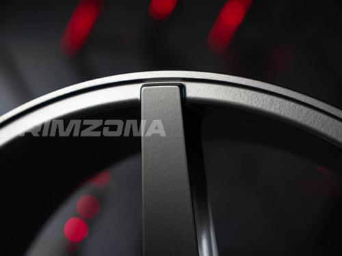 Литой диск В СТИЛЕ VOSSEN VPS303 R18 8.5J 5x113 ET33 dia 73.1 - Фото вживую №6