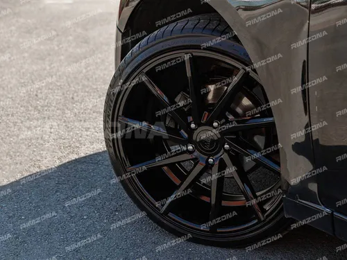 Литой диск В СТИЛЕ VOSSEN CVT R17 7.5J 4x100 ET38 dia 73.1 - Фото вживую на авто №7