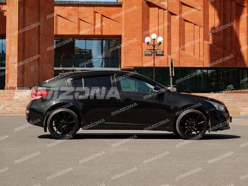 Литой диск В СТИЛЕ VOSSEN CVT R15 7J 4x100 ET35 dia 73.1 - Фото вживую на авто №4