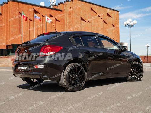Литой диск В СТИЛЕ VOSSEN CVT R15 7J 4x100 ET35 dia 73.1 - Фото вживую на авто №6