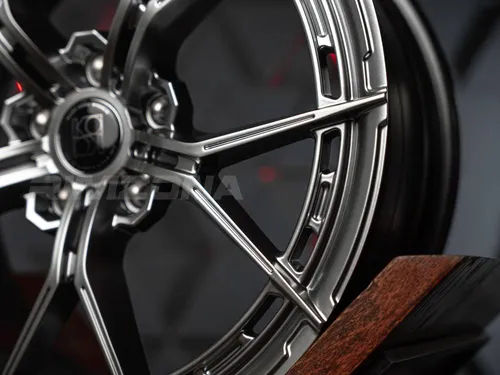 Литой диск VORSTEINER VFX-002 R18 8.5J 5x108 ET35 dia 73.1 - Фото вживую №4