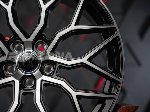 Литой диск В СТИЛЕ VOSSEN HF-2 R20 8.5J 5x112 ET35 dia 66.6 - Фото вживую №4