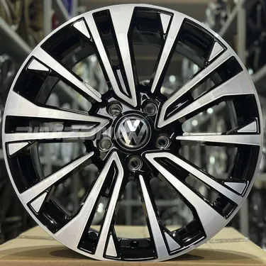 Литой диск В стиле Volkswagen Multivan T7 R18 8J 5x120 ET45 dia 65.1