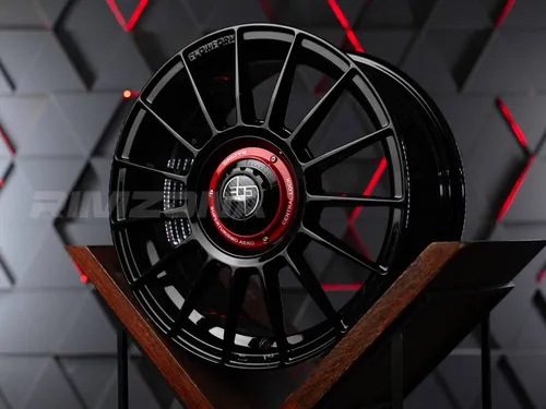 Литой диск OZ RACING SUPERTURISMO LM R17 7.5J 5x114.3 ET35 dia 73.1 - Фото вживую №2
