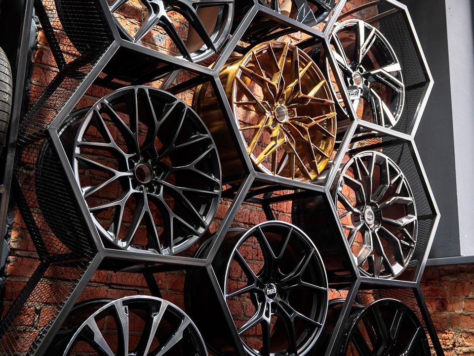 Как отличить кованые диски от литых