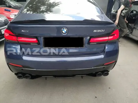 BMW 5 G30 диффузор Performance